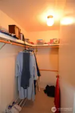 walk in closet primary bedroom