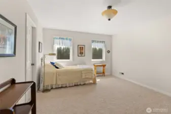 Second upstairs bedroom.