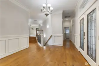 Enjoy keyless entry, a built-in security system, and energy-efficient heating and cooling for peace of mind and lower utility costs. The spacious open floor plan is ideal for multigenerational living, entertaining guests, or creating the perfect home office. With so many options, the possibilities are truly endless!