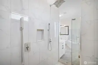Luxurious shower room
