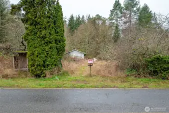 The entrance to the property from Degraff Road.