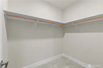 Walk-in Closet