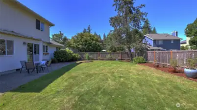 You will love this spacious yard ready for entertaining all summer long!