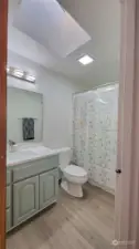 Upper level main bathroom