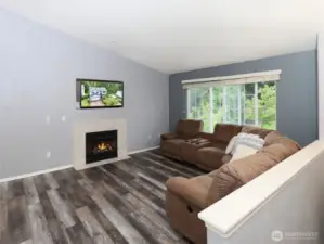 Soaring Ceilings and SO MUCH LIGHT! Gas fireplace