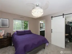 Master w/attached Bath and Walk in Closet