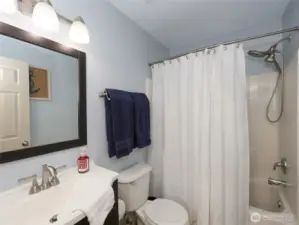 Upstairs UPDATED  FULL Guest Bath w/Gorgeous tile floor