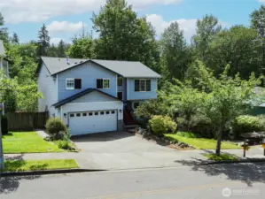 4Bdrm 3 Bath and MOVE IN READY!