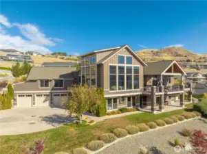 The Estate at Crystal View