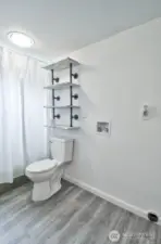 Washer and Dryer hookups