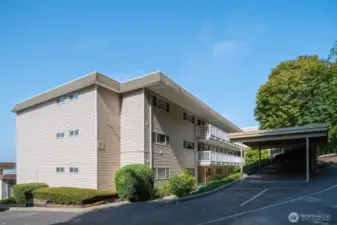 West Beach Condominium is a well kept secret in West Seattle, waterfront living at its best. Building C is high on the hill with expansive views of Puget Sound & offers carport parking.