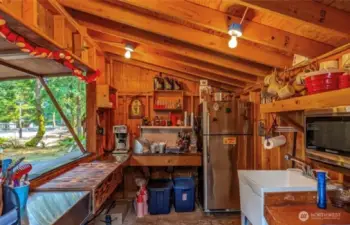 Outdoor cook kitchen