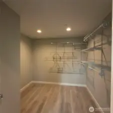 walk-in closet