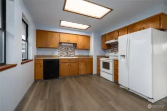 Spacious kitchen