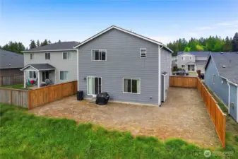 Great-sized yard is a blank slate for your vision - enjoy the peace of your backyard sanctuary!