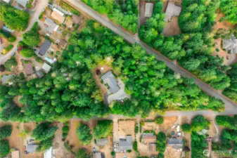 3.6 acres the triangle is all this property