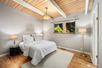 Upstairs primary bedroom