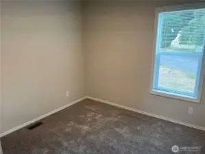 Second bedroom.