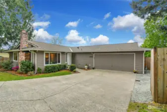 A rare find in Redmond's Union Hill district! Updated home with a large 2-car garage.