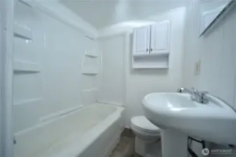 302.5 Main Level Bathroom