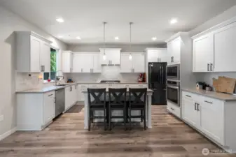 Kitchen - Eating Area