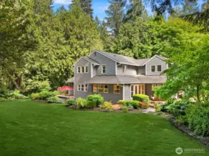 Farmhouse feel on 2.3 Acres