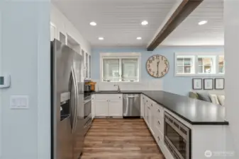 Kitchen with huge peninsula with seating