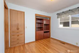 Bedroom 2 - Notice the fabulous built-in storage!