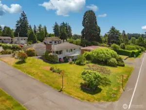 Huge corner lot