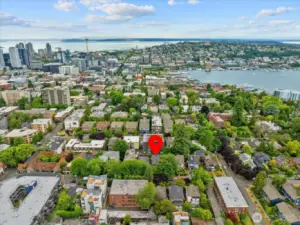 Located on a quiet tree lined street of coveted North Capitol Hill, walking distance to South Lake Union and Volunteer Park.
