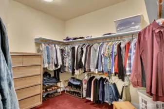 The primary suite closet is very large!
