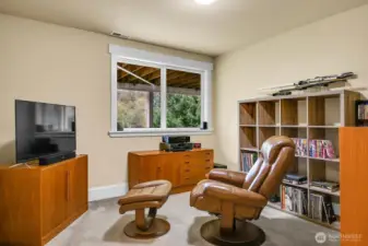 This is the 5th bedroom, on the lower level, currently being used as an office.