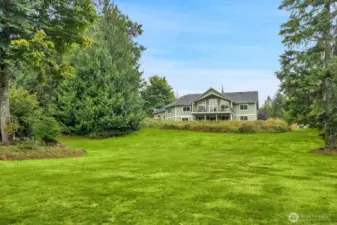 Long rolling lawns.