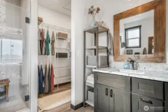 A beautiful en-suite.