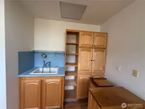 With extra sink!