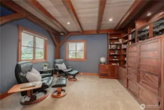 Den/Library/Office