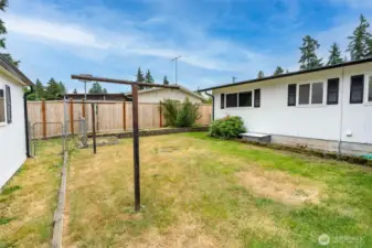 Lots of room for raised garden beds.