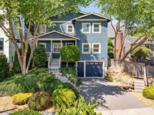Remodeled craftsman home in Magnolia