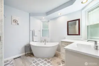 Soaker tub in the primary suite