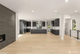 Chefs kitchen with Bosche SS appliances
