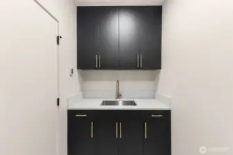 Upstairs walk in laundry room