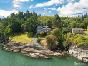 Life is better on the beach...and this life would be a great life here on Lummi Island with 55' of waterfront along the saltwater shoreline!