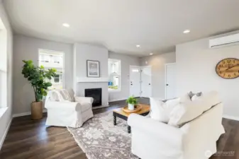 Light and bright great room