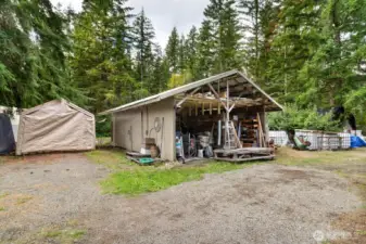 What propjects could you manage from this huge double bay shed?