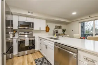 Welcome home to this fully-updated and beautifully-maintained Hartland Place Condominium!