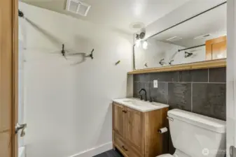 Beautifully remodeled attached full Bath.