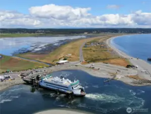 The property is accessible by both the Coupeville and Clinton ferry.