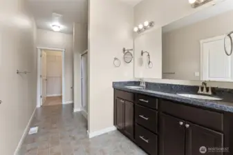 Ensuite bath off Primary bath