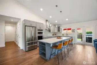 Lots of space for people to move around without getting in the way