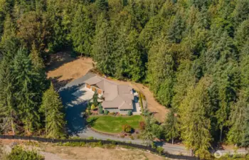 Aerial S of Residence